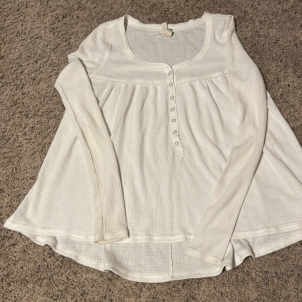 We the free cream colored thermal long sleeve Xs
